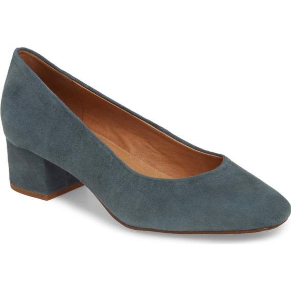 Madewell Raquel block heel suede pump